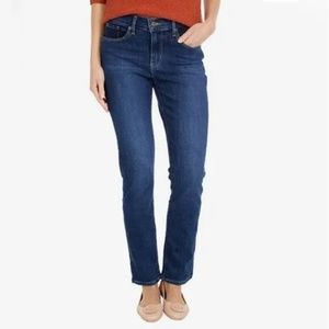 Levis 514 Slim Straight Jeans